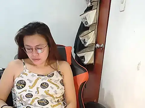 crizzybel online show from 05/17/26, 10:17