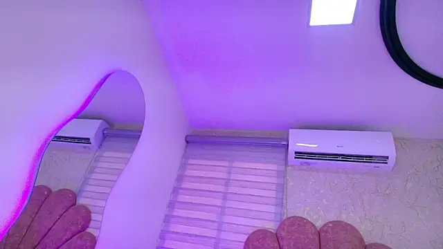 Snapshot of leon_gaby chatting on 11/22/25, 07:24 leon gaby online show from 11/22/25, 07:24