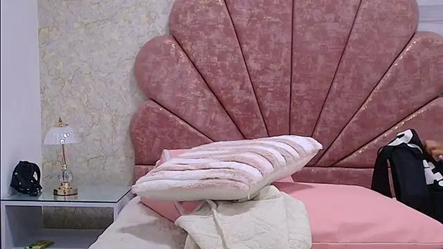 Snapshot of leon_gaby chatting on 11/27/25, 07:16 leon gaby online show from 11/27/25, 07:16