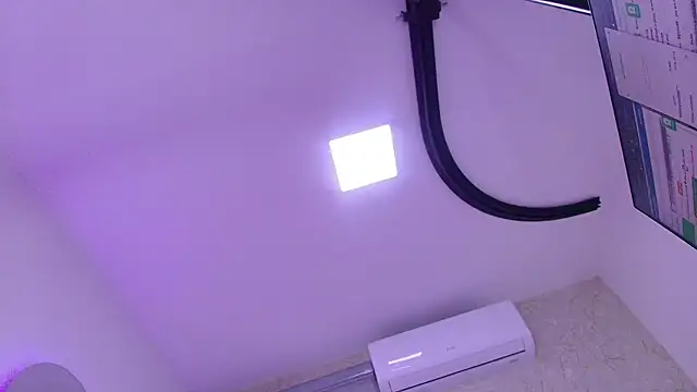 Snapshot of leon_gaby chatting on 12/13/25, 07:53 leon gaby online show from 12/13/25, 07:53