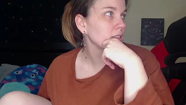 Snapshot of ToxicLilly chatting on 03/09/25, 11:58 ToxicLilly online show from 03/09/25, 11:58