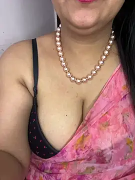 Snapshot of Zoya_Varma004 chatting on 01/14/26, 07:03 Zoya Varma004 online show from 01/14/26, 07:03