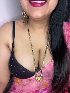 Snapshot of Zoya_Varma004 chatting on 02/08/26, 02:20 Zoya Varma004 online show from 02/08/26, 02:20