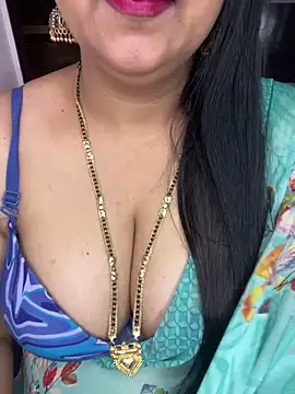 Snapshot of Zoya_Varma004 chatting on 02/20/26, 05:37 Zoya Varma004 online show from 02/20/26, 05:37
