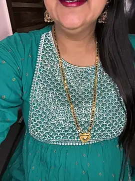 Snapshot of Zoya_Varma004 chatting on 03/19/26, 07:34 Zoya Varma004 online show from 03/19/26, 07:34