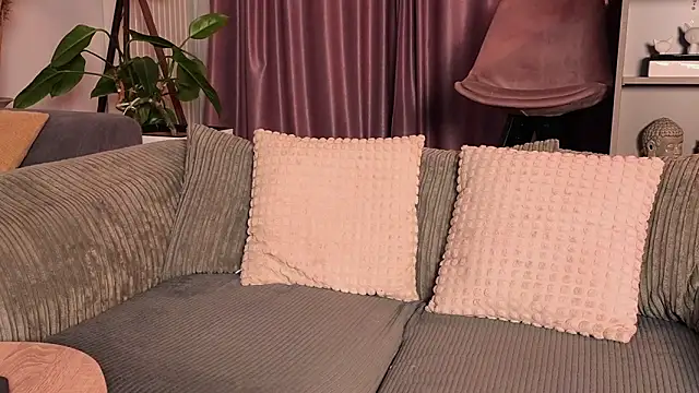 MayaCroft online show from 05/31/26, 06:09