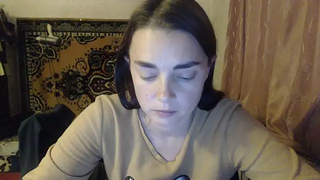 Snapshot of AlisaLaDiva chatting on 10/07/25, 08:06 AlisaLaDiva online show from 10/07/25, 08:06