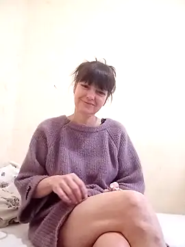 Snapshot of TiAmorre chatting on 01/01/25, 10:11 TiAmorre online show from 01/01/25, 10:11