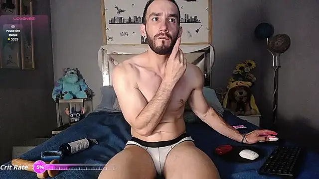 Snapshot of Danny_hot_fun chatting on 11/16/25, 04:18 Danny hot fun online show from 11/16/25, 04:18