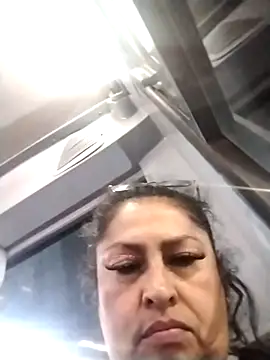 Snapshot of Keyla01_ chatting on 11/07/25, 11:27 Keyla01 online show from 11/07/25, 11:27