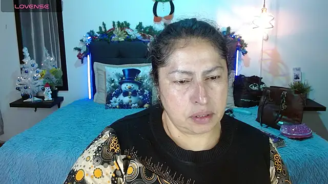 Snapshot of Keyla01_ chatting on 11/13/25, 12:15 Keyla01 online show from 11/13/25, 12:15