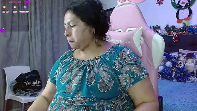 Snapshot of Keyla01_ chatting on 11/14/25, 11:53 Keyla01 online show from 11/14/25, 11:53