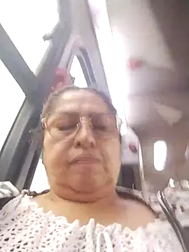 Snapshot of Keyla01_ chatting on 11/17/25, 11:16 Keyla01 online show from 11/17/25, 11:16