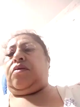 Snapshot of Keyla01_ chatting on 11/23/25, 04:34 Keyla01 online show from 11/23/25, 04:34