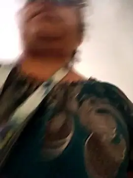 Snapshot of Keyla01_ chatting on 11/24/25, 11:54 Keyla01 online show from 11/24/25, 11:54