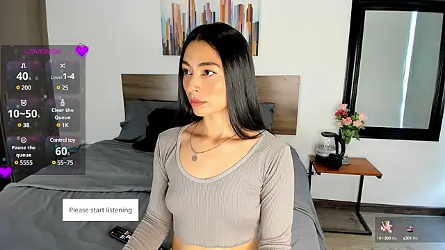 Ginebraa Saenz online show from 02/17/25, 01:32