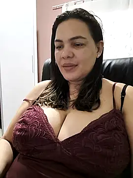 Snapshot of pretty_architect chatting on 10/31/25, 07:37 pretty architect online show from 10/31/25, 07:37