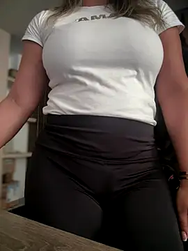 ValeryGrey online show from 10/14/25, 09:37