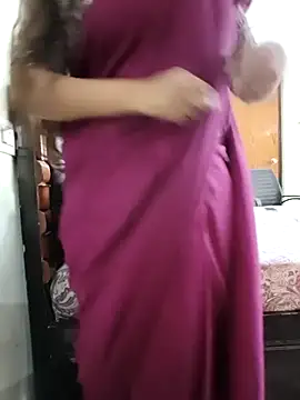 Snapshot of yoursana- chatting on 10/05/25, 04:55 yoursana- online show from 10/05/25, 04:55