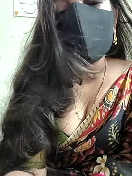 Snapshot of yoursana- chatting on 10/26/25, 04:35 yoursana- online show from 10/26/25, 04:35