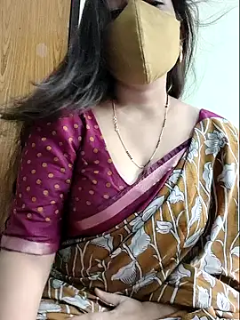 Snapshot of yoursana- chatting on 07/19/26, 05:00 yoursana- online show from 07/19/26, 05:00