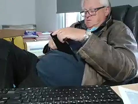 bigbadjon69 online show from 09/23/25, 03:59