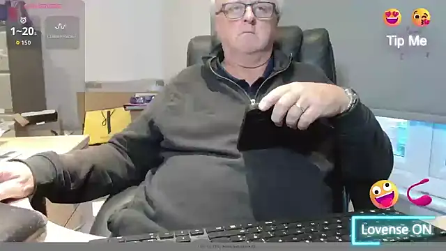 bigbadjon69 online show from 10/24/25, 04:47