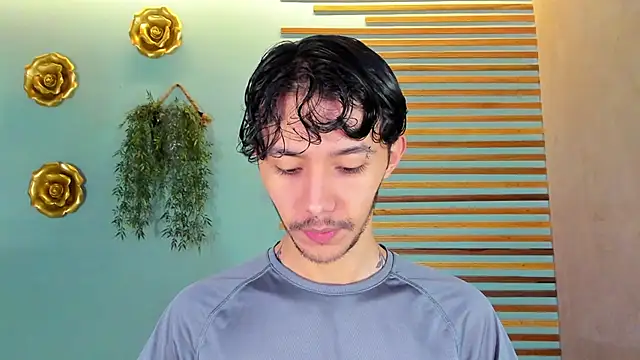 2tommy greg online show from 10/19/25, 01:34