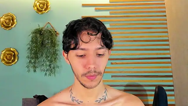 2tommy greg online show from 10/20/25, 07:36