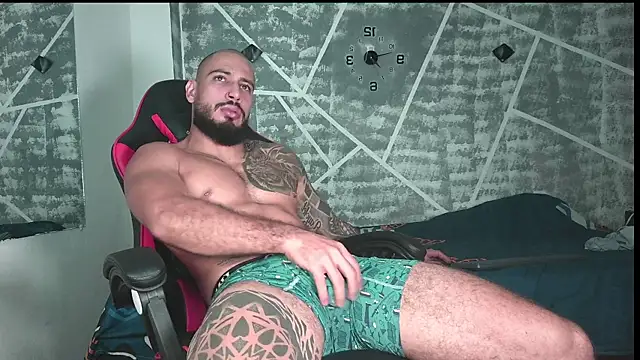 Snapshot of leonidas_18k chatting on 11/18/25, 11:26 leonidas 18k online show from 11/18/25, 11:26