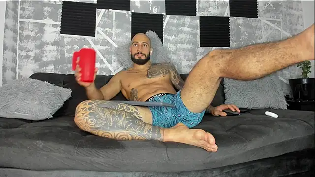 leonidas 18k online show from 05/21/26, 03:13