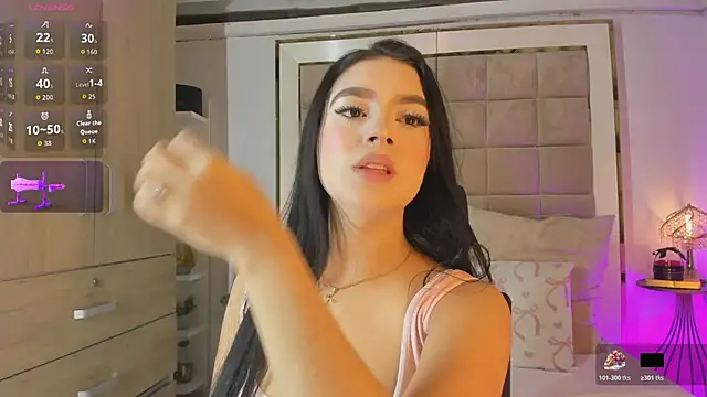 Victoria adaams online show from 10/25/25, 10:34