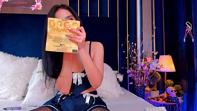 Snapshot of VanessaAngel chatting on 11/08/25, 07:08 VanessaAngel online show from 11/08/25, 07:08