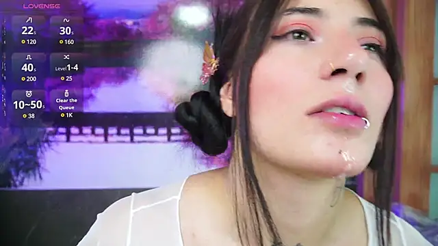 Snapshot of miss_sharlotte18 chatting on 01/31/25, 07:29 miss sharlotte18 online show from 01/31/25, 07:29