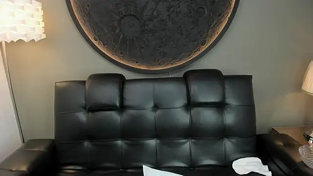 Snapshot of miss_sharlotte18 chatting on 02/18/25, 06:04 miss sharlotte18 online show from 02/18/25, 06:04