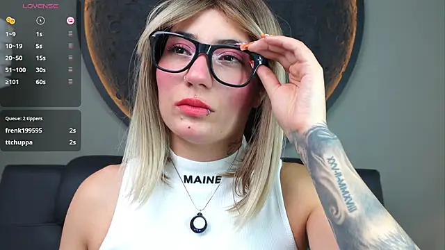 Snapshot of miss_sharlotte18 chatting on 10/09/25, 06:06 miss sharlotte18 online show from 10/09/25, 06:06