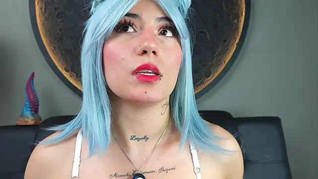 Snapshot of miss_sharlotte18 chatting on 12/02/25, 01:28 miss sharlotte18 online show from 12/02/25, 01:28