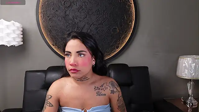 miss vaiolette online show from 06/16/26, 11:02