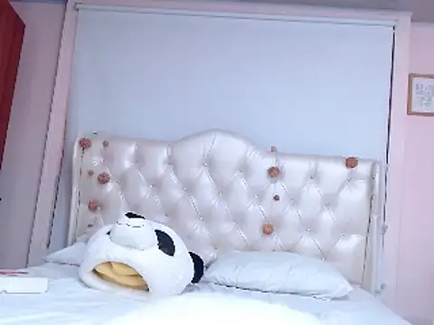 annylouis online show from 12/11/24, 04:39