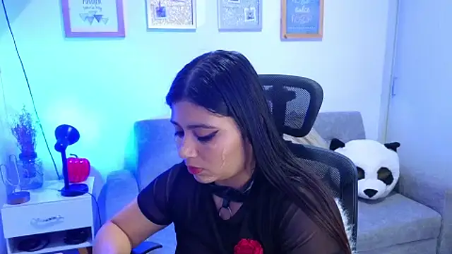 annylouis online show from 11/07/25, 07:25