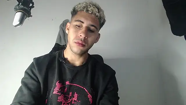 Snapshot of Daiki_Jack chatting on 12/07/24, 01:29 Daiki Jack online show from 12/07/24, 01:29