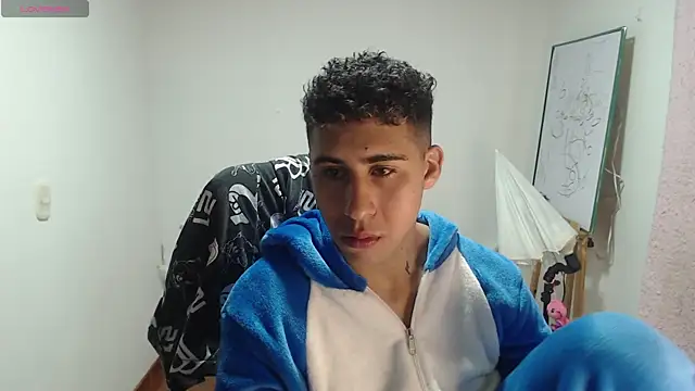 Snapshot of Daiki_Jack chatting on 02/01/25, 02:05 Daiki Jack online show from 02/01/25, 02:05