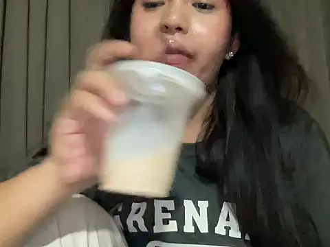 BigDominaMia online show from 05/20/26, 03:29