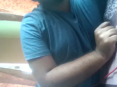 Snapshot of amsnjhuj chatting on 10/10/25, 07:29 amsnjhuj online show from 10/10/25, 07:29