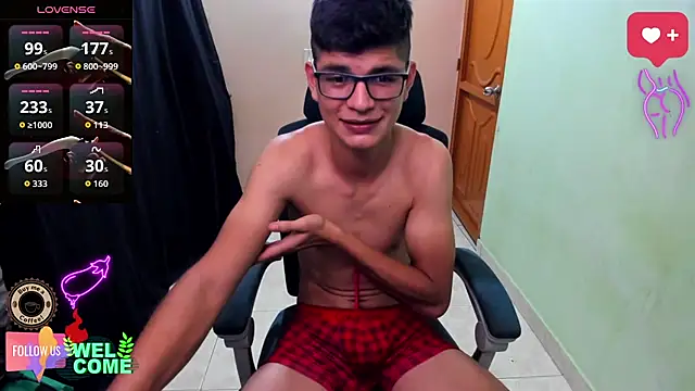 Snapshot of GoldenProject chatting on 12/16/25, 02:49 GoldenProject online show from 12/16/25, 02:49