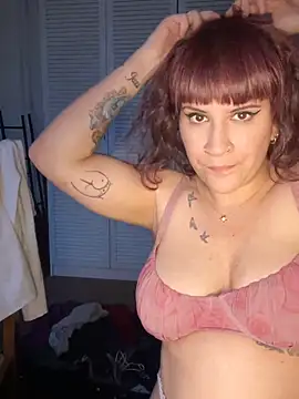 Snapshot of callmelouve chatting on 03/14/25, 05:24 callmelouve online show from 03/14/25, 05:24