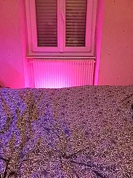 Snapshot of callmelouve chatting on 09/26/25, 12:14 callmelouve online show from 09/26/25, 12:14