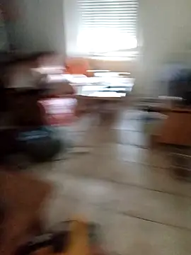 Snapshot of callmelouve chatting on 10/20/25, 03:12 callmelouve online show from 10/20/25, 03:12