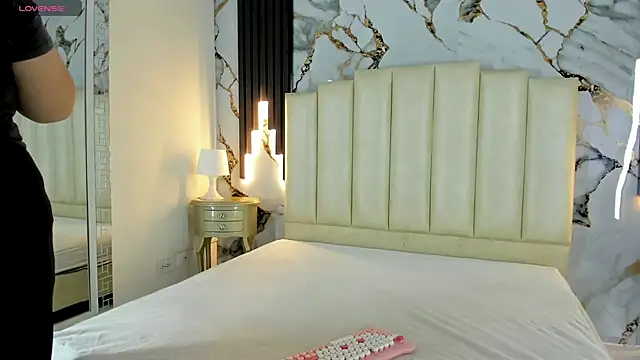 mollieblue69 online show from 09/16/25, 01:01