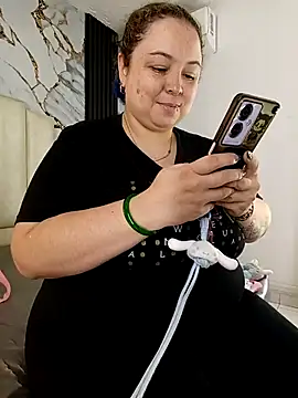 mollieblue69 online show from 11/24/25, 12:49